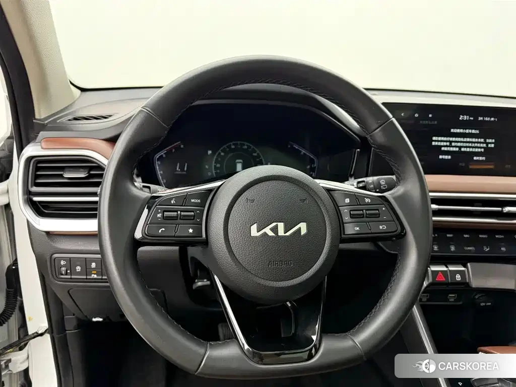 Kia Sportage 2023 Белый из Китая