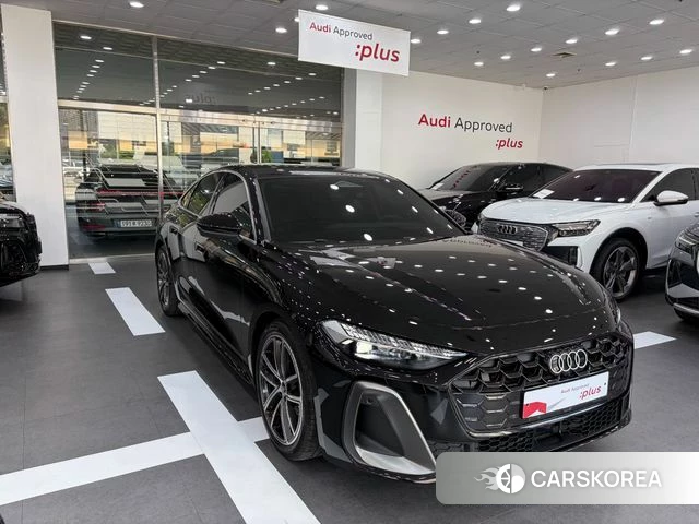 Audi A5 (B10) 2025 Черный из Кореи