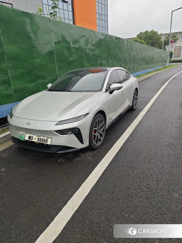 Dongfeng Yipai Yipai 007 2025 Серебристо-серый из Китая