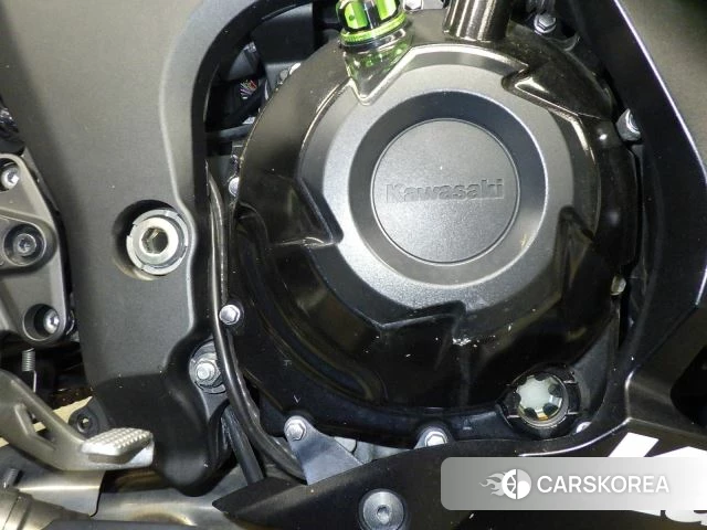 Engine photo