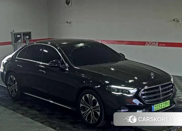 Mercedes-Benz E-Class W214 2025 Черный из Кореи