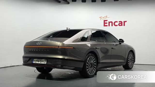 Hyundai Grandeur Hybrid (GN7) 2023 Песочный из Кореи