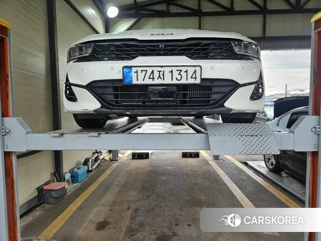 Kia K5 3rd generation 2023 Белый из Кореи