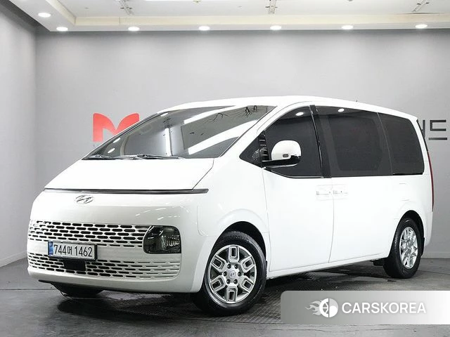 Hyundai Staria 2023 Белый из Кореи