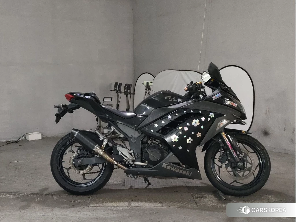 Проданный Kawasaki NINJA 250 2013 из Японии, фото 2