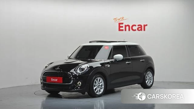 Mini Cooper 2021 Черный из Кореи