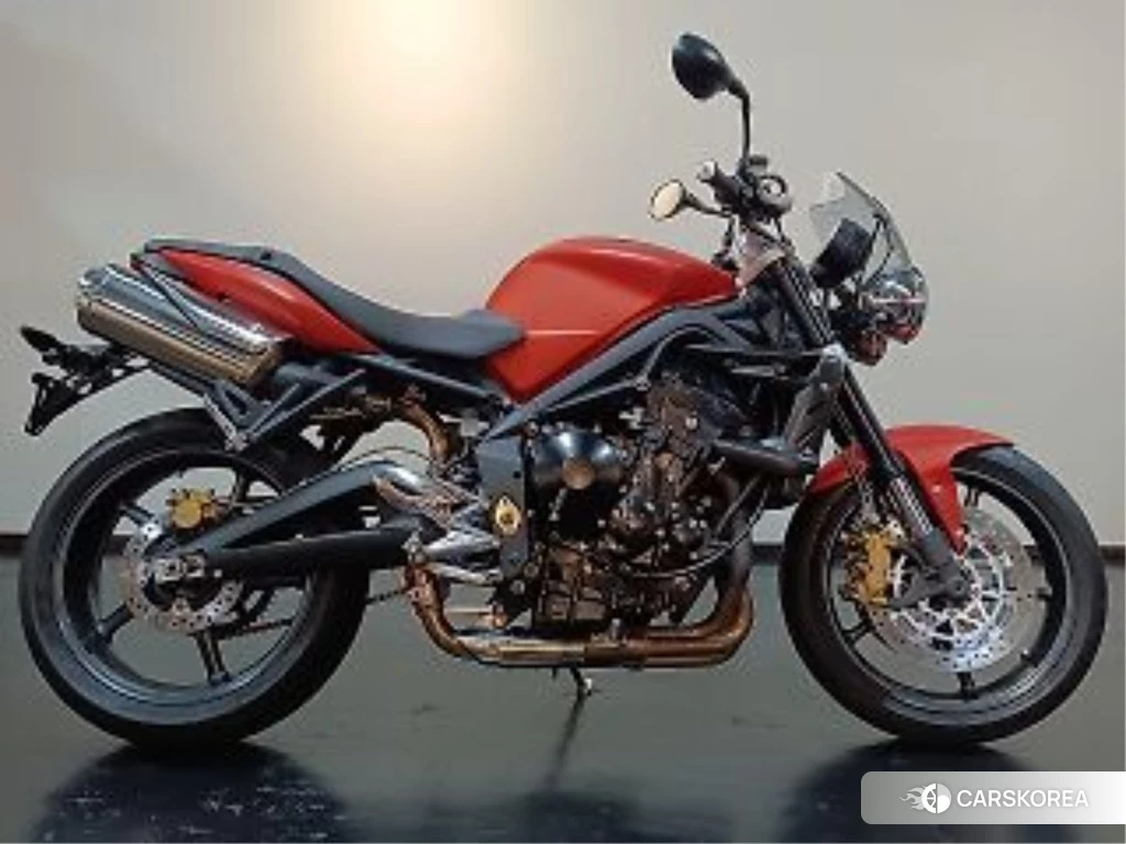 Проданный Triumph STREET TRIPLE R 2010 из Японии