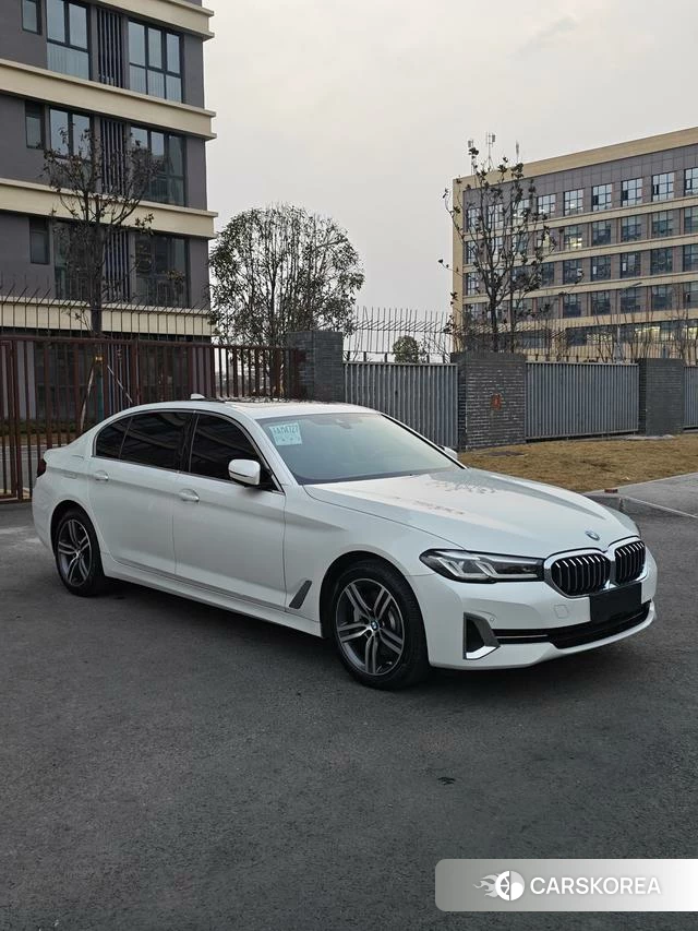 BMW 5 series 2022 Белый из Китая