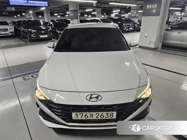 Hyundai Avante (CN7) 2021 Белый из Кореи