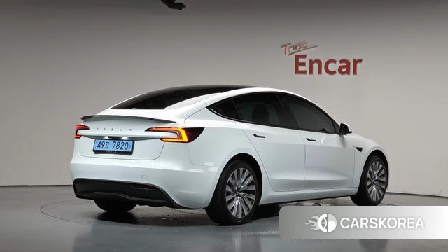 Tesla Model 3 2025 Белый из Кореи