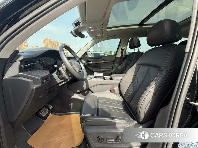 Audi Q6 2024 Черный из Китая