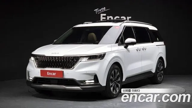 Kia Carnival 4th generation 2023 Белый из Кореи