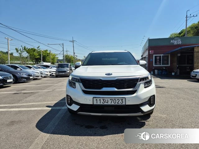 Kia Seltos 2020 Белый из Кореи