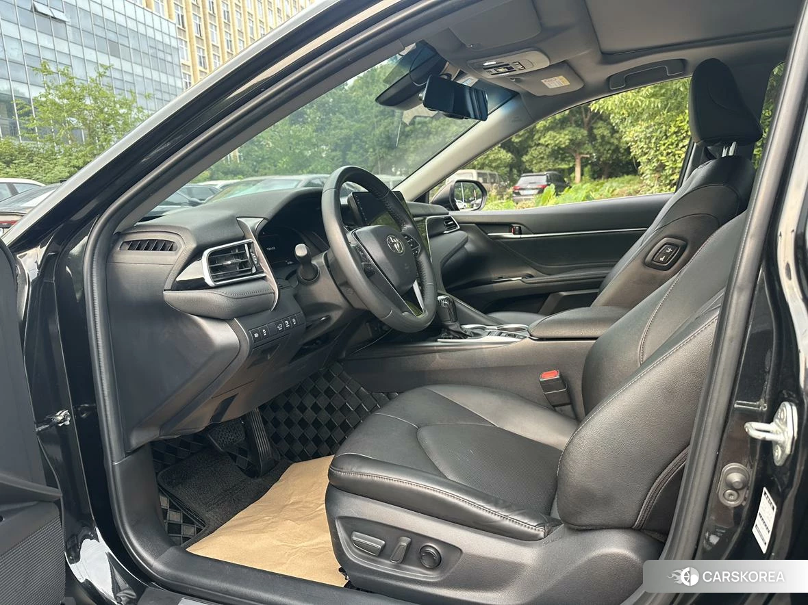 Toyota Camry 2021 Черный из Китая