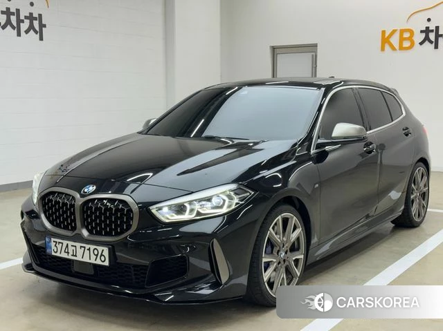 BMW 1 Series (F40) 2023 Черный из Кореи