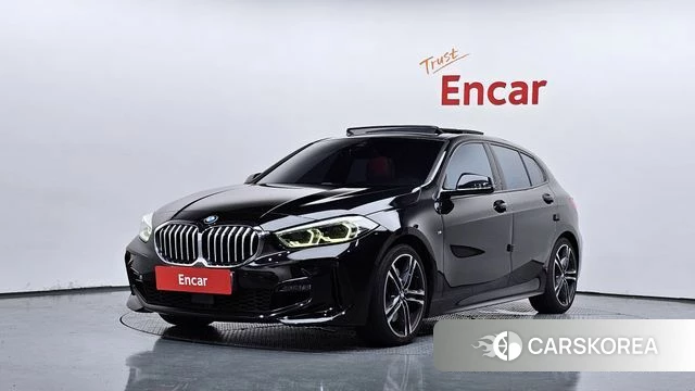 BMW 1 Series (F40) 2022 Черный из Кореи