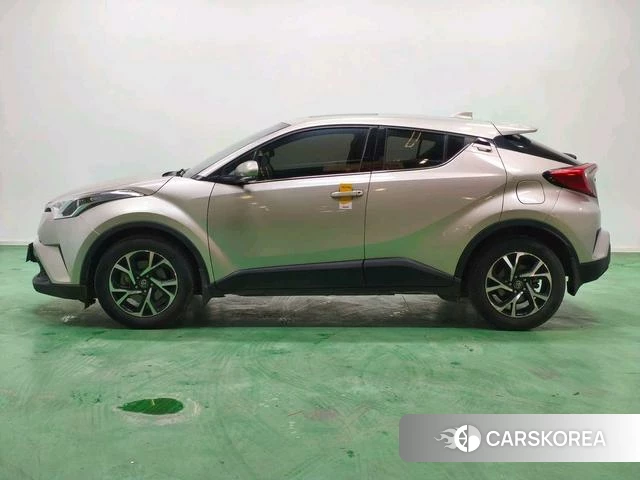Toyota C-HR 2020 Серебристо-серый из Китая