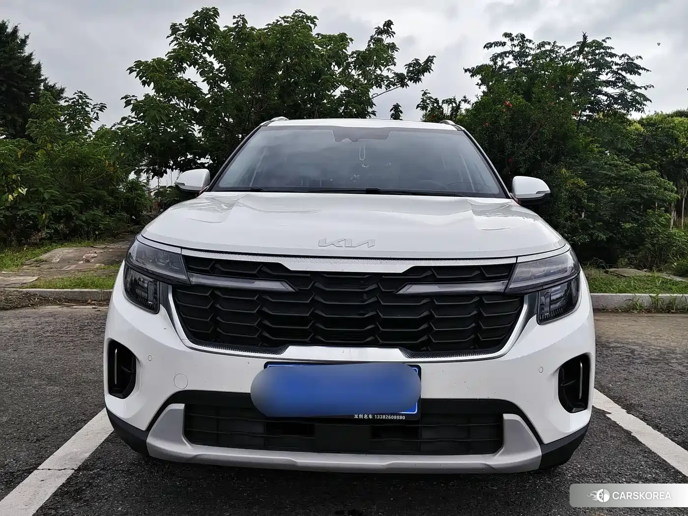 Kia Seltos 2023 Белый из Китая