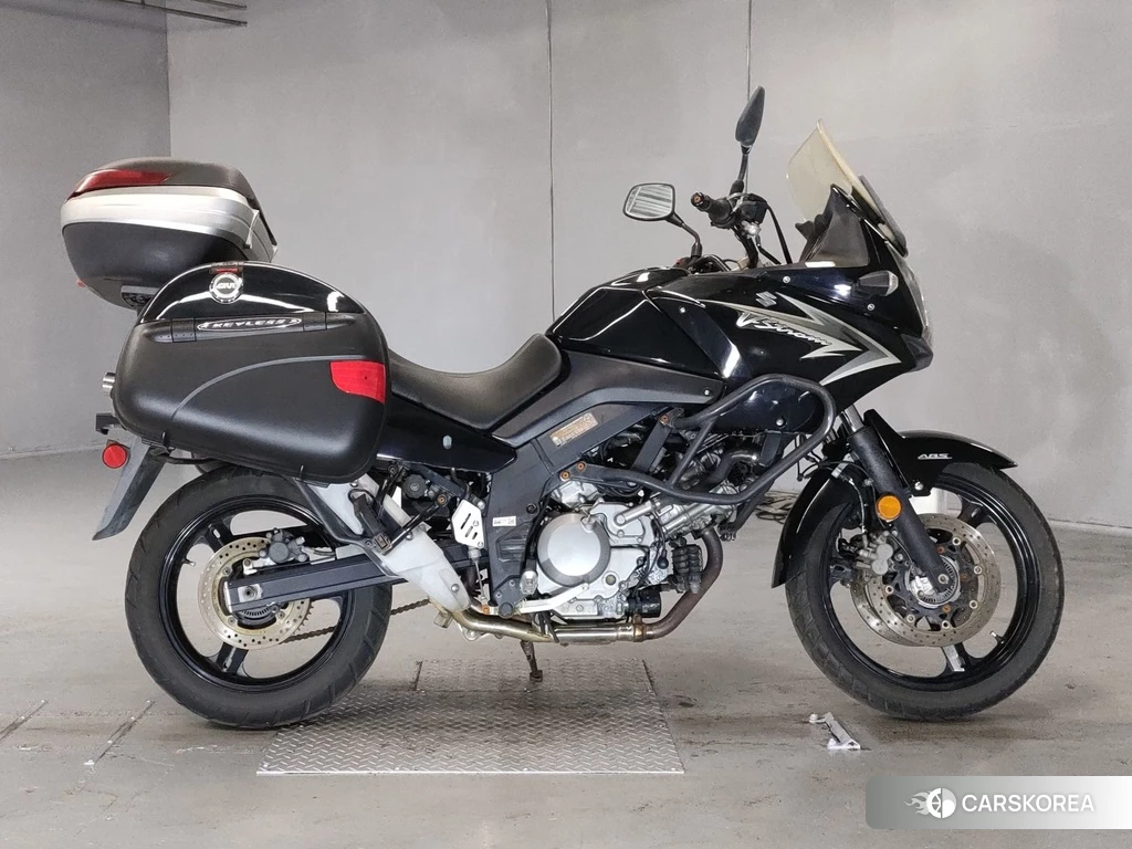 Проданный Suzuki V-STROM 650 DL650 2010 из Японии, фото 2