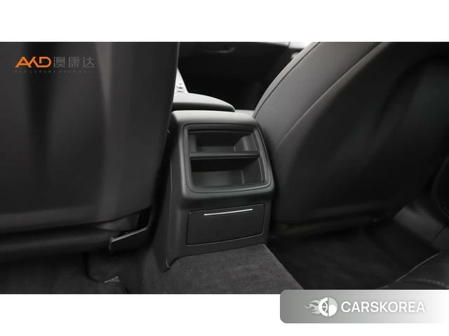 Audi A4L 2022 Белый из Китая