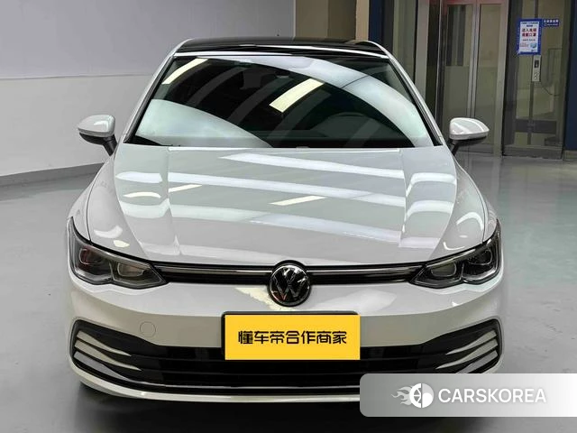 Volkswagen Golf 2021 Белый из Китая