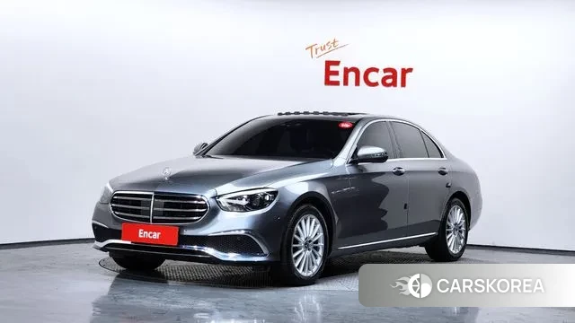 Mercedes-Benz E-Class W213 2021 Серый из Кореи