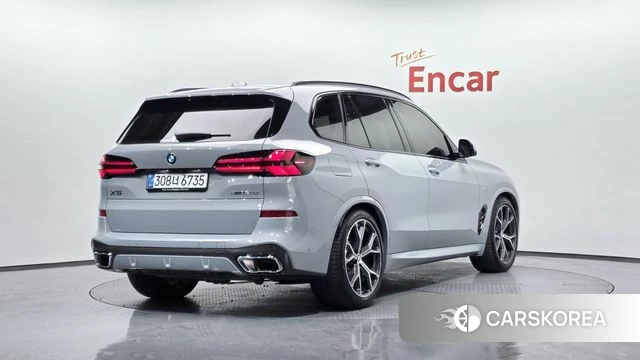 BMW X5 (G05) 2025 Светло-серебряный цвет из Кореи