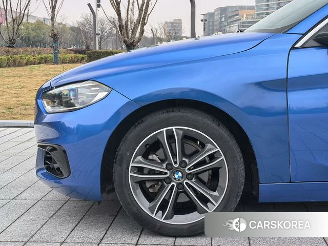 BMW 1 series 2018 Синий из Китая