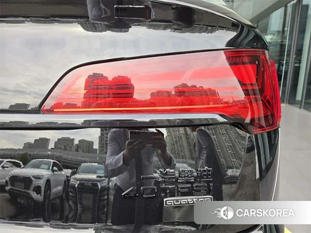Audi Q5L Sportback 2023 Черный из Китая