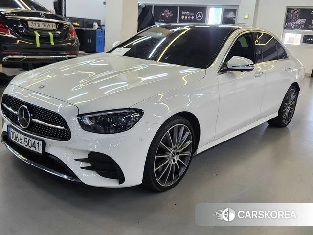 Mercedes-Benz E-Class W213 2020 Белый из Кореи