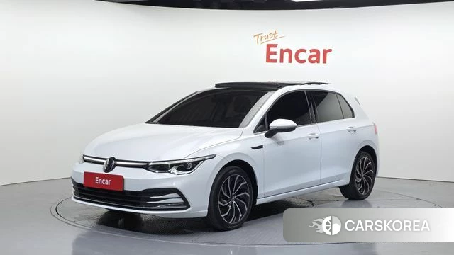 Volkswagen Golf 8th Generation 2022 Белый из Кореи