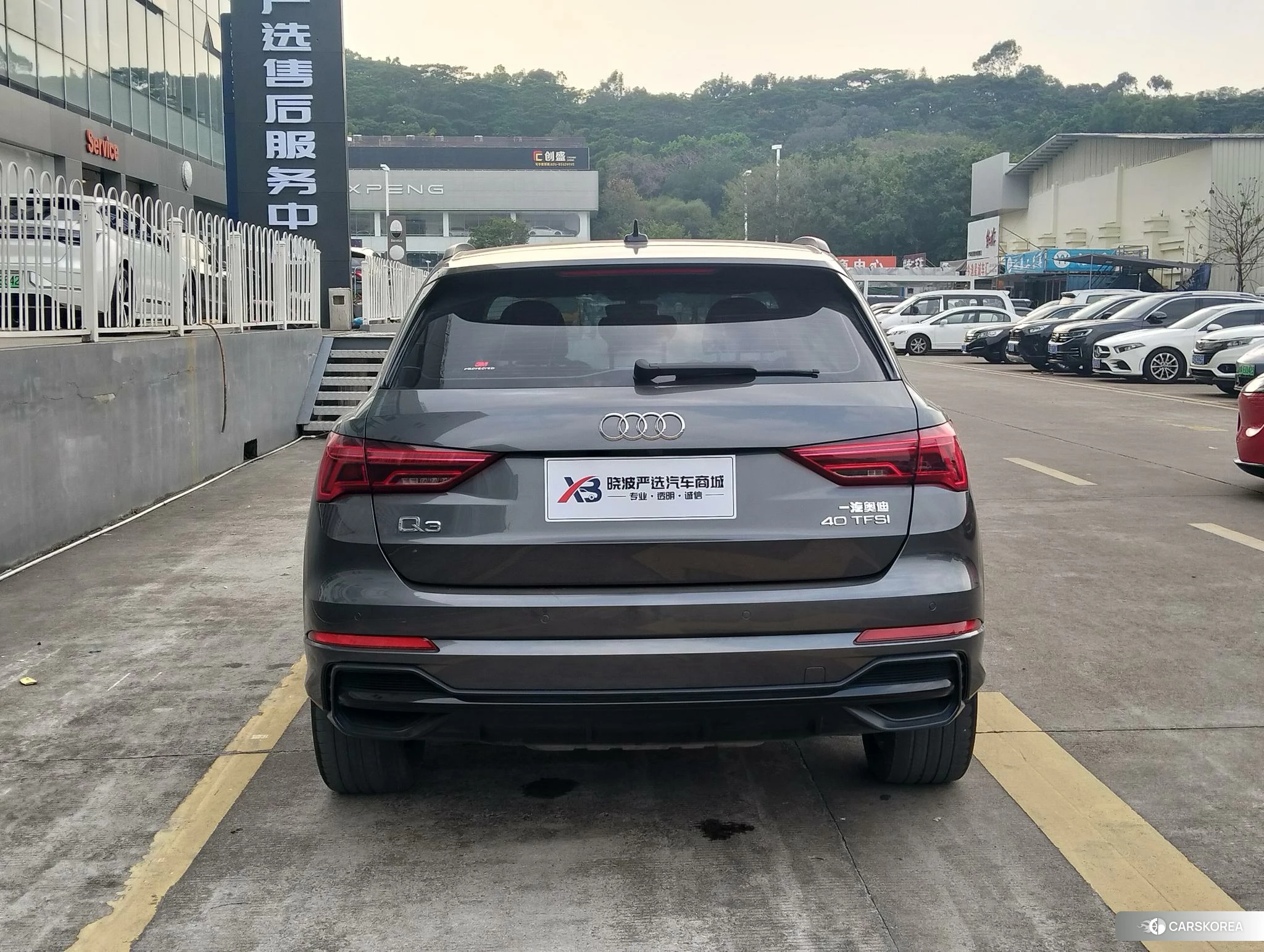 Audi Q3 2020 Темно-серый из Китая