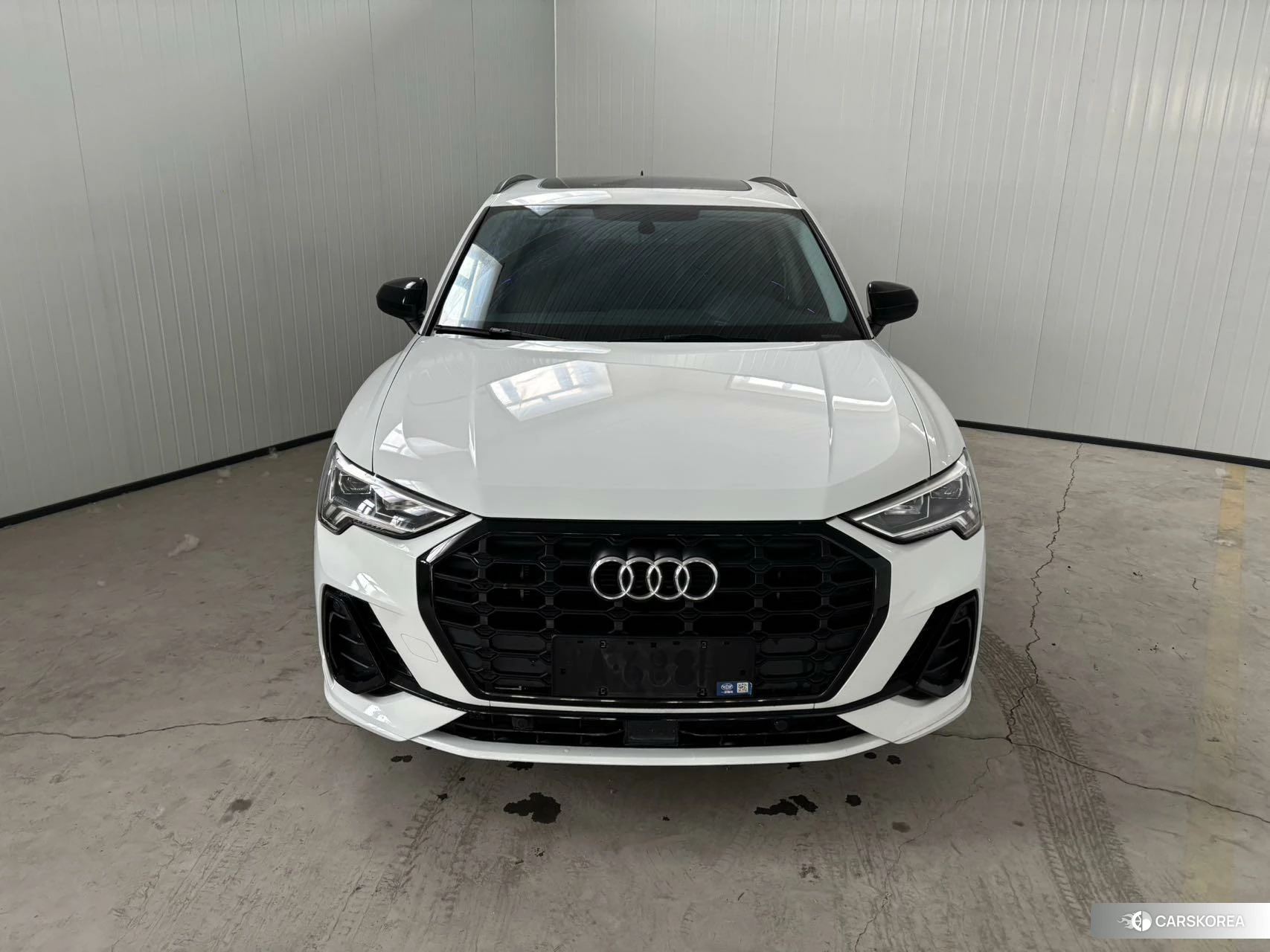 Audi Q3 2021 Белый из Китая