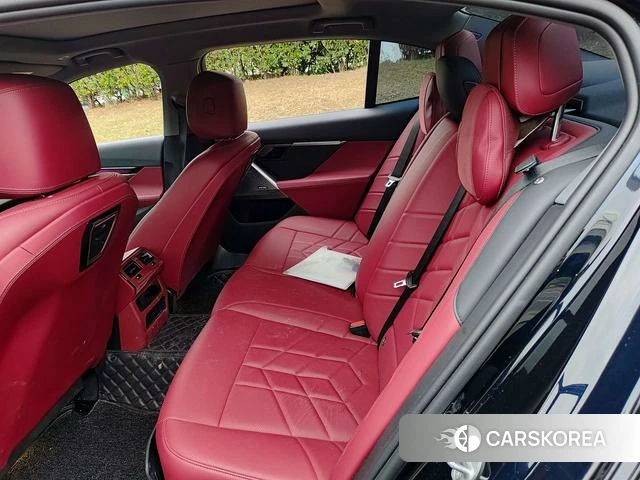 BMW 5 series 2024 Черный из Китая