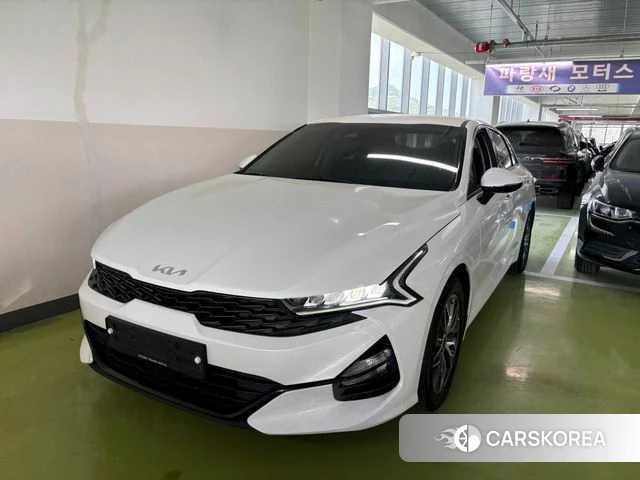 Kia K5 3rd generation 2023 Белый из Кореи