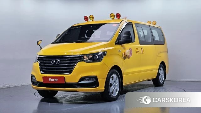 Hyundai The New Grand Starex 2021 Желтый из Кореи