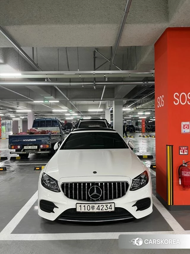 Mercedes-Benz E-Class W213 2018 Белый из Кореи