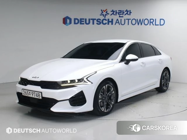 Kia K5 3rd generation 2021 Белый из Кореи