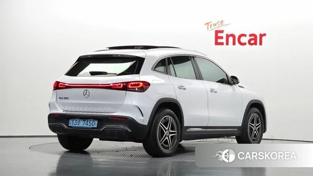 Mercedes-Benz EQA H243 2022 Белый из Кореи