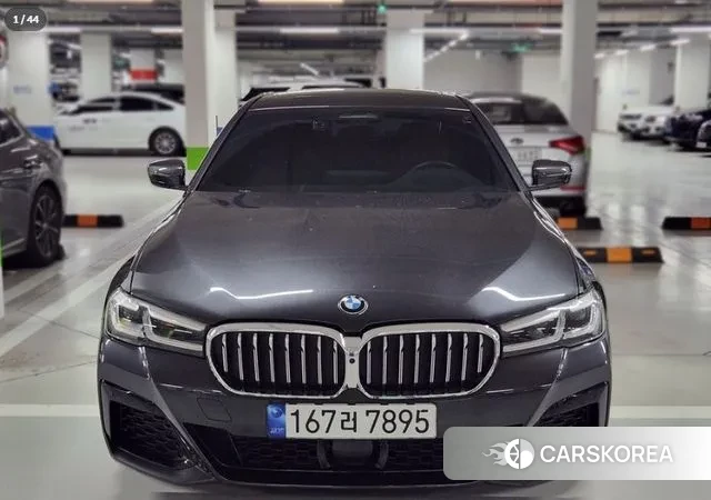 BMW 5 Series (G60) 2023 Серый из Кореи