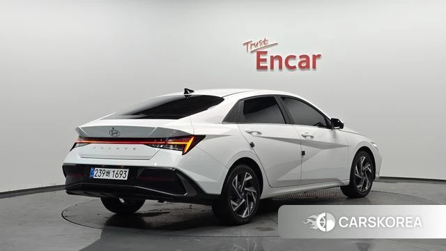 Hyundai The New Avante (CN7) 2025 Белый из Кореи