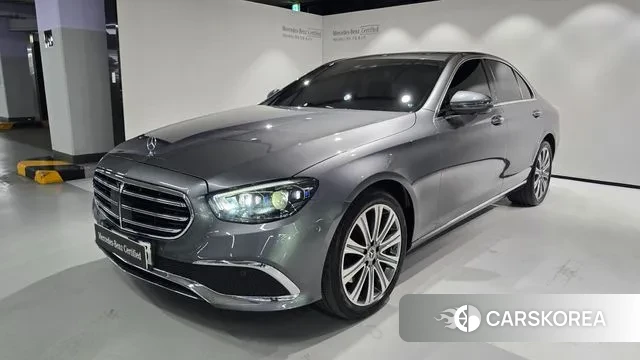 Mercedes-Benz E-Class W213 2022 Серый из Кореи