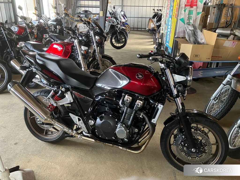 Проданный Honda CB1300SF 2015 из Японии