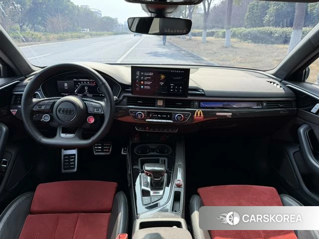 Audi A4L 2022 Темно-серый из Китая