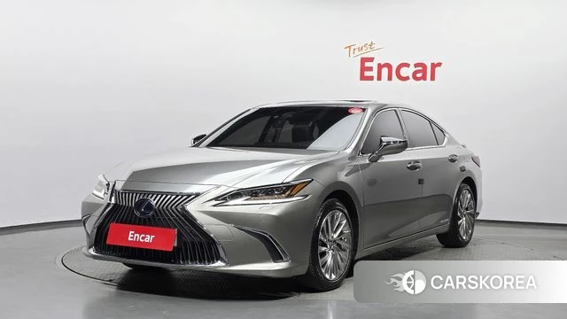 Lexus ES300h 7th generation 2019 Песочный из Кореи