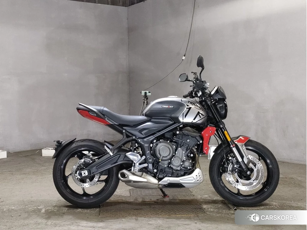 Проданный Triumph TRIDENT 660 2022 из Японии