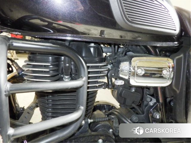 Engine photo