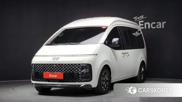 Hyundai Staria 2022 Белый из Кореи