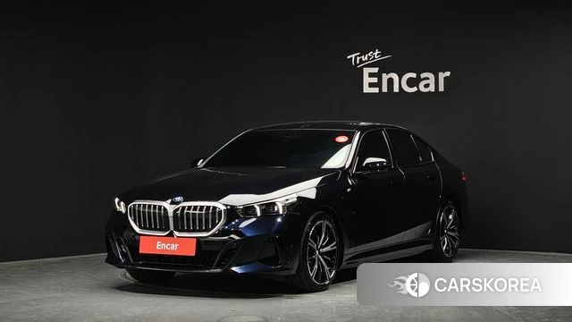 BMW 5 Series (G60) 2025 Черный из Кореи