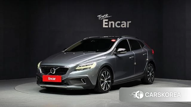 Volvo V40 Cross-Country 2019 Серый из Кореи